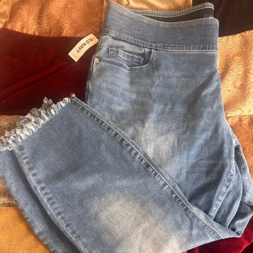 Old Navy Women's Stretch Cropped Frayed Hem Jeans Size 22 Short